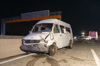 Neun Verletzte nach schwerer Verkehrsunfall mit Kleinbus 20131018-6358.jpg