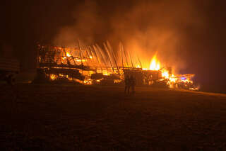 Stadel durch Brand vollständig zerstört 20131026-7163.jpg