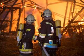 Stadel durch Brand vollständig zerstört 20131026-7188.jpg