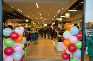 Fachmarktzentrum Frunpark in Asten hat eröffnet 20131030-7403.jpg