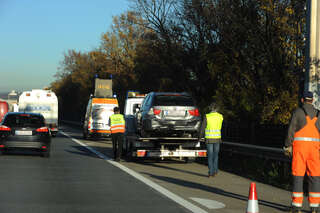 Verletzte Person bei Unfall auf der A1 bei Ansfelden 20131108-1563.jpg