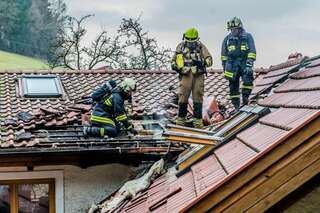 Dach stand in Flammen - sieben Feuerwehren im Einsatz 20131113-7916.jpg