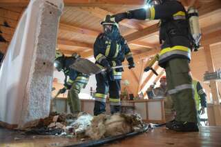 Dach stand in Flammen - sieben Feuerwehren im Einsatz 20131113-7939.jpg
