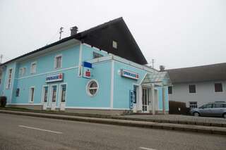 Frau überfiel Sparkasse in Ohlsdorf 20131212-0335.jpg