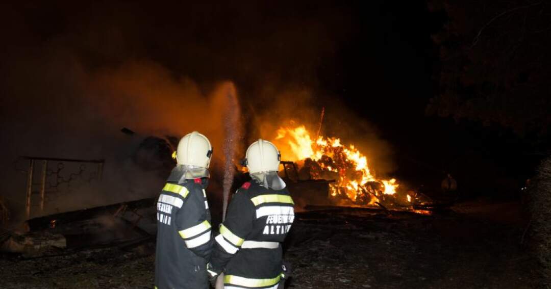 Titelbild: Pferde bei Großbrand in Altheim verendet