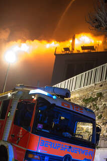 Brand am Linzer Pöstlingberg - Feuermann bei den Löscharbeiten verletzt 20131220-0751.jpg