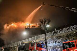 Brand am Linzer Pöstlingberg - Feuermann bei den Löscharbeiten verletzt 20131220-0754.jpg