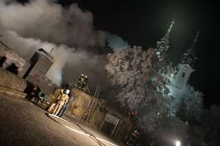 Brand am Linzer Pöstlingberg - Feuermann bei den Löscharbeiten verletzt 20131220-0799.jpg