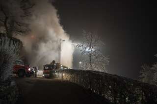 Brand am Linzer Pöstlingberg - Feuermann bei den Löscharbeiten verletzt 20131220-0824.jpg