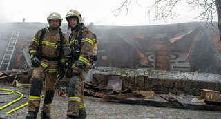 Brand am Linzer Pöstlingberg - Feuermann bei den Löscharbeiten verletzt 20131220-0846-2.jpg