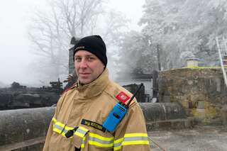 Brand am Linzer Pöstlingberg - Feuermann bei den Löscharbeiten verletzt 20131220-0877.jpg