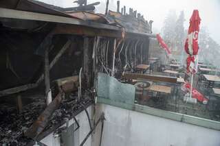 Brand am Linzer Pöstlingberg - Feuermann bei den Löscharbeiten verletzt 20131220-0887.jpg