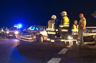 Zwei Verletzte bei Verkehrsunfall in St. Florian 20131227-1169.jpg