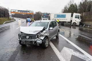Unfall am Knoten Linz - Abfahrt auf A7 kurz gesperrt 20140121-2177.jpg