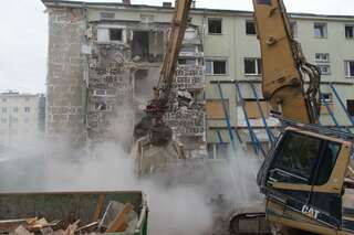Nach Explosion - einsturzgefährdetes Wohnhaus in Linz ist bald abgerissen 20140304-4117.jpg