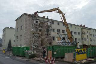 Nach Explosion - einsturzgefährdetes Wohnhaus in Linz ist bald abgerissen 20140304-4127.jpg
