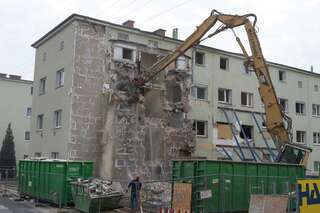 Nach Explosion - einsturzgefährdetes Wohnhaus in Linz ist bald abgerissen 20140304-4130.jpg