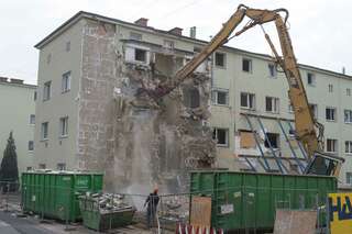 Nach Explosion - einsturzgefährdetes Wohnhaus in Linz ist bald abgerissen 20140304-4133.jpg