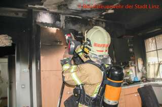 Küchenbrand - Mutter rettete sich und Baby img_9740.jpg