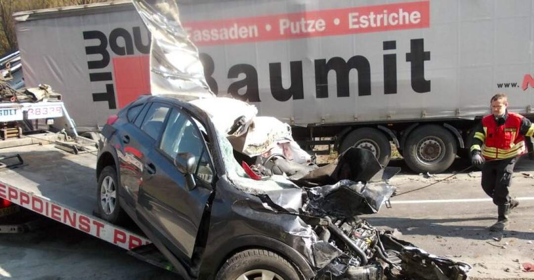 Titelbild: Tödlicher Verkehrsunfall auf der B 122a in Steyr