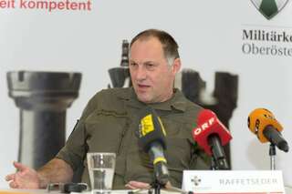 Pressekonferenz Militärkommandant OÖ zum Thema  Spardruck 20140325-2529.jpg