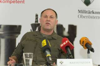 Pressekonferenz Militärkommandant OÖ zum Thema  Spardruck 20140325-2530.jpg