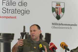 Pressekonferenz Militärkommandant OÖ zum Thema  Spardruck 20140325-2534.jpg