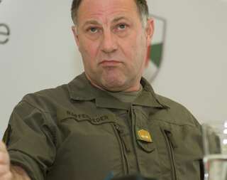 Pressekonferenz Militärkommandant OÖ zum Thema  Spardruck 20140325-2549.jpg