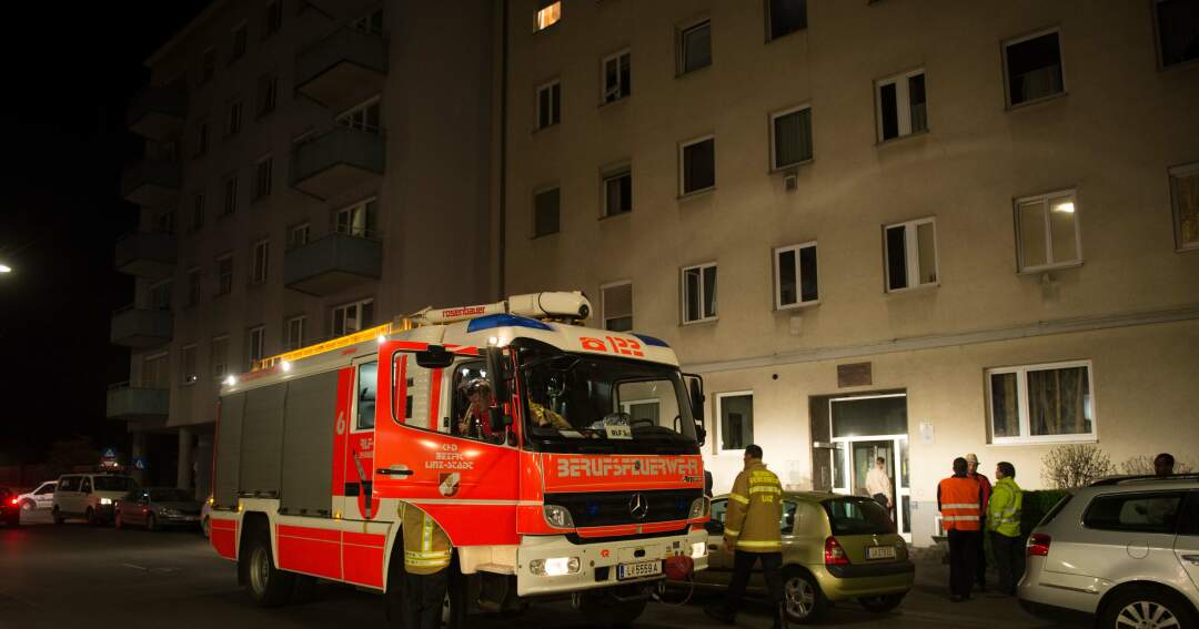 Titelbild: 14 Menschen bei Brand in Linzer Franckviertel gerettet
