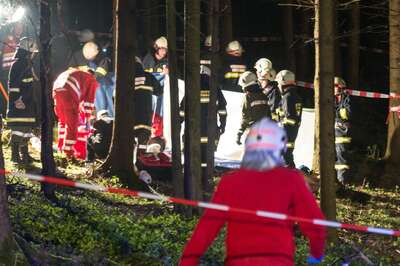 Hubschrauber im Bezirk Gmunden abgestürzt: Ein Toter 20140405-3962.jpg
