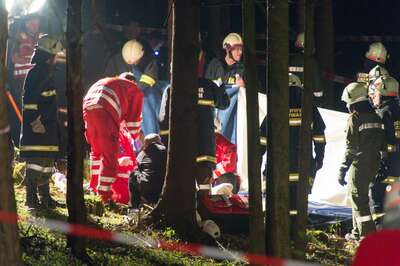 Hubschrauber im Bezirk Gmunden abgestürzt: Ein Toter 20140405-3963.jpg
