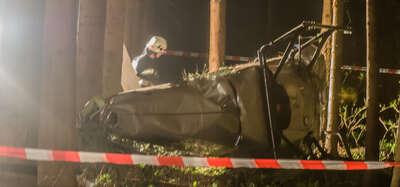 Hubschrauber im Bezirk Gmunden abgestürzt: Ein Toter 20140405-3968.jpg