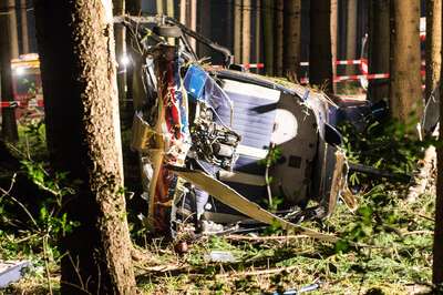 Hubschrauber im Bezirk Gmunden abgestürzt: Ein Toter 20140405-6031.jpg