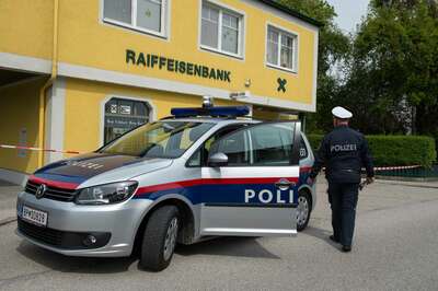 Raubüberfall auf die Raiffeisenbank in Viehdorf 20140418-6522.jpg
