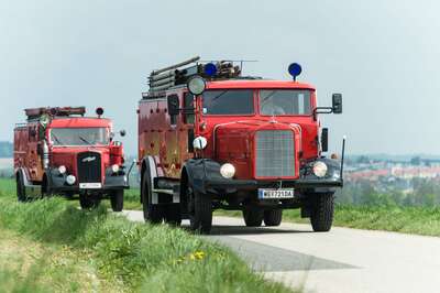 Feuerwehr Oldtimer on the Road 20140427-5471.jpg