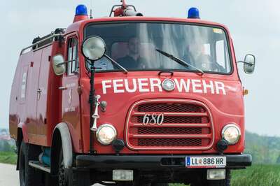 Feuerwehr Oldtimer on the Road 20140427-5480.jpg
