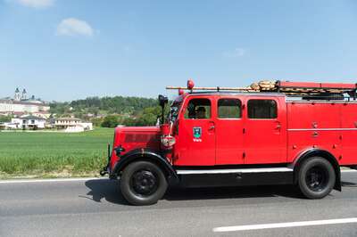 Feuerwehr Oldtimer on the Road 20140427-6786.jpg