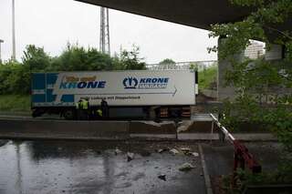 Sperre der Mühlkreisautobahn nach LKW-Unfall 20140503-7581.jpg