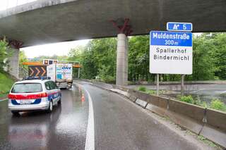 Sperre der Mühlkreisautobahn nach LKW-Unfall 20140503-7585.jpg
