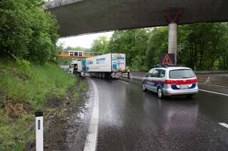 Sperre der Mühlkreisautobahn nach LKW-Unfall 20140503-7587.jpg