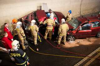 Verkehrsunfall mit eingeklemmter Person im Mona Lisa Tunnel 20140503-7619.jpg