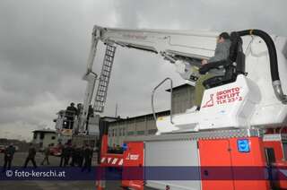 Neue Hubrettungsgeräte für die oö. Feuerwehren dsc_4900.jpg