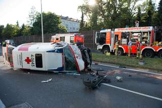 Pkw-Lenker (23) fuhr gegen Rettungsauto - tot 20140613-8871.jpg