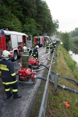 Über 200.000 Euro Schaden bei Brand von Pkw-Transporter 20140625-0127.jpg