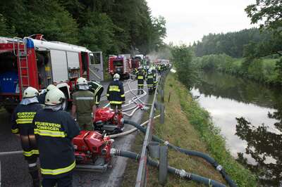 Über 200.000 Euro Schaden bei Brand von Pkw-Transporter 20140625-0128.jpg