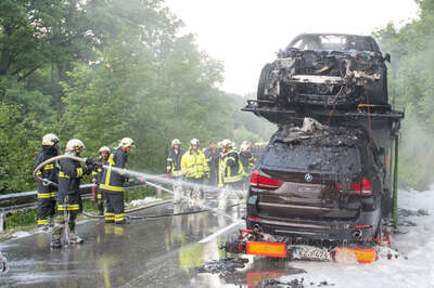 Über 200.000 Euro Schaden bei Brand von Pkw-Transporter 20140625-0133.jpg