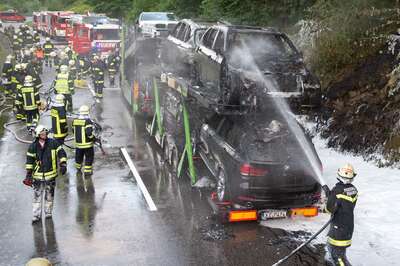 Über 200.000 Euro Schaden bei Brand von Pkw-Transporter 20140625-0138.jpg