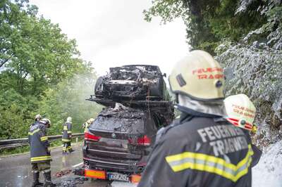 Über 200.000 Euro Schaden bei Brand von Pkw-Transporter 20140625-0142.jpg