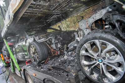 Über 200.000 Euro Schaden bei Brand von Pkw-Transporter 20140625-0145.jpg