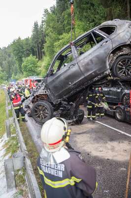 Über 200.000 Euro Schaden bei Brand von Pkw-Transporter 20140625-0164.jpg
